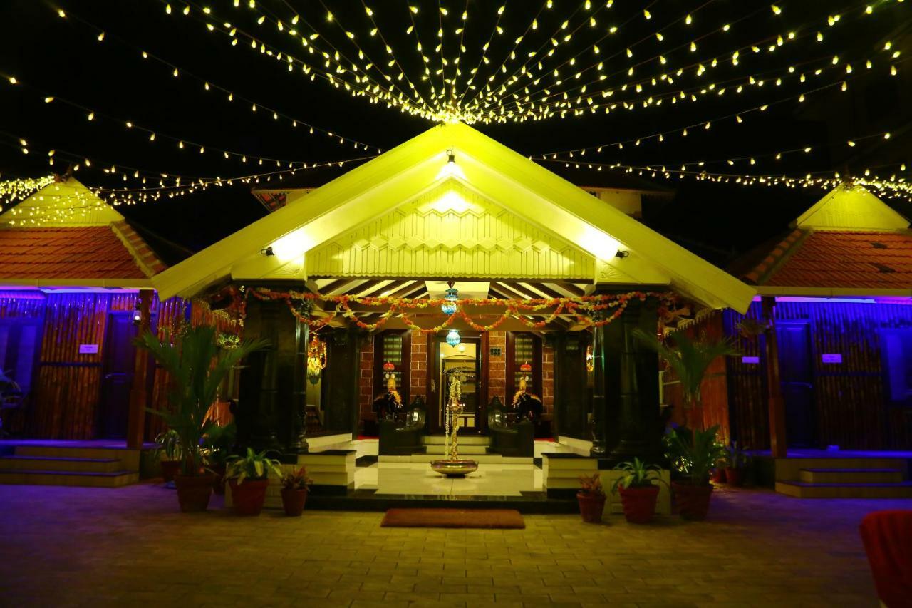 ホテルグルヴァユル ヘリテージ バイ ネクスステイ Guruvāyūr エクステリア 写真